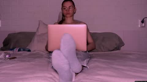 missmiroslava online show from May 1, 7:28 pm