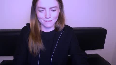 Olivia online show from February 20, 7:30 pm