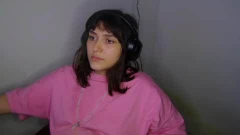 sarah online show from June 14, 12:19 am