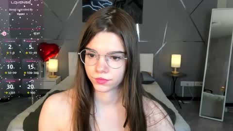 misss_evelyne online show from February 10, 2:03 am