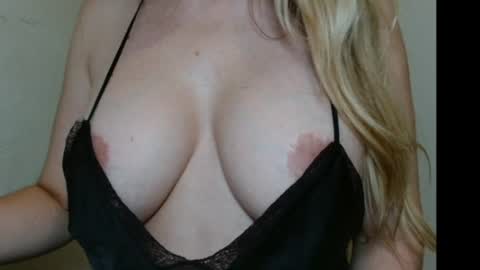 Onlyfans Misssbella online show from July 29, 9:04 pm