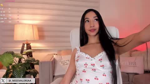 Snapshot of missvaleriaa chatting on February 6, 11:15 pm Valeria Davila online show from February 6, 11:15 pm