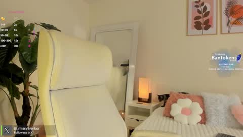 Snapshot of missvaleriaa chatting on September 30, 12:55 pm Valeria Davila online show from September 30, 12:55 pm