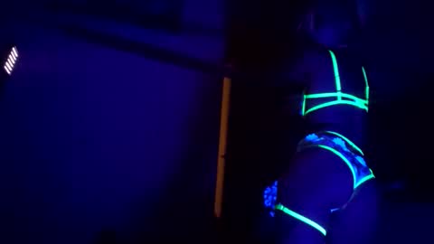 Snapshot of mistitwilight chatting on November 1, 6:17 am misti twilight online show from November 1, 6:17 am