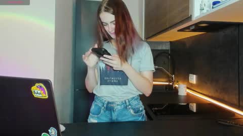 Snapshot of mistiva chatting on September 12, 5:20 pm Hi everyone Im Tina online show from September 12, 5:20 pm