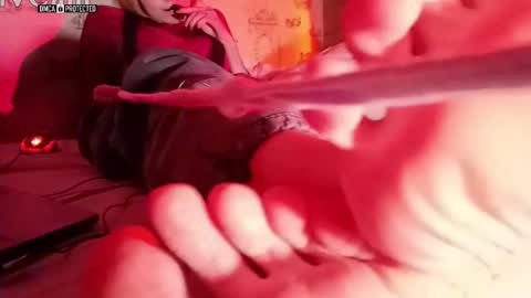 Snapshot of mistr_daria_femdom chatting on September 23, 10:08 pm mistr_daria_femdom online show from September 23, 10:08 pm