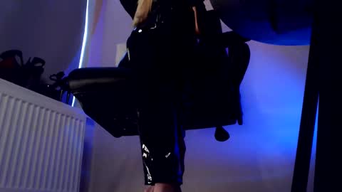  Mistress Alice  online show from February 22, 7:23 am