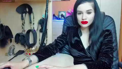 Mistress Kristi online show from June 20, 11:08 pm