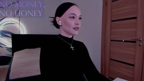 Mistress Mia online show from December 13, 10:48 pm