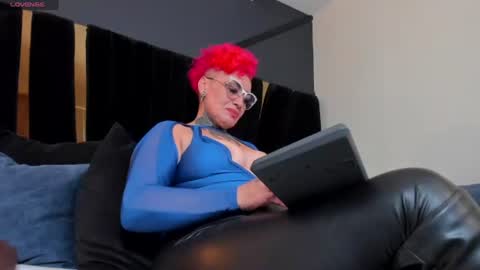 Sandy Mistress  online show from June 11, 10:06 pm