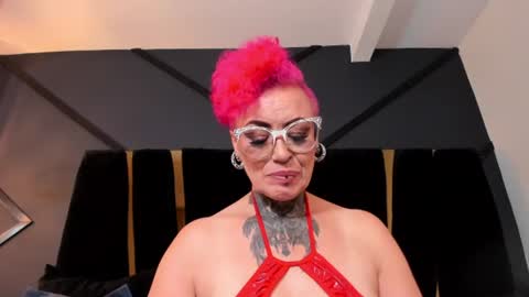 Sandy Mistress  online show from June 24, 11:26 pm