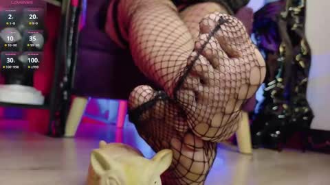 Snapshot of mistressjm_ chatting on October 3, 11:21 pm Jhadee online show from October 3, 11:21 pm