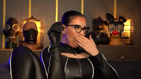 Mistress Kelly online show from March 10, 2:15 am