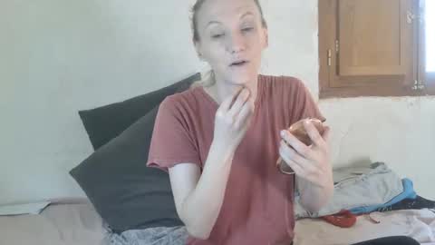 mistressmilly32 online show from October 29, 9:02 am