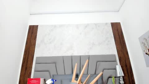 mistt_miaa online show from June 14, 2:24 am