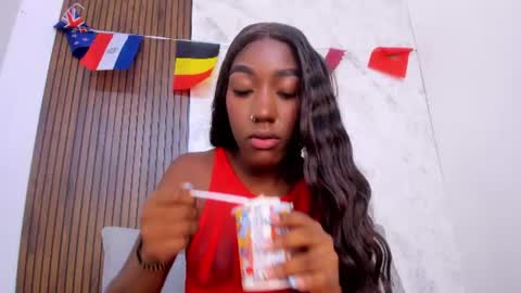 mistt_miaa online show from July 7, 4:43 pm
