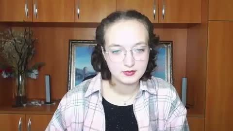 Aria online show from October 8, 9:24 am