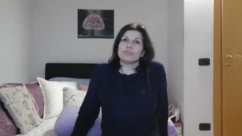 MISXY500310 online show from February 1, 8:05 pm