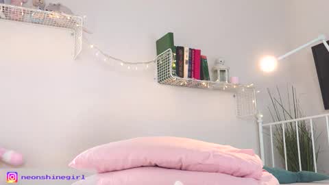 Snapshot of mita_mp4 chatting on October 10, 7:02 am Mita online show from October 10, 7:02 am