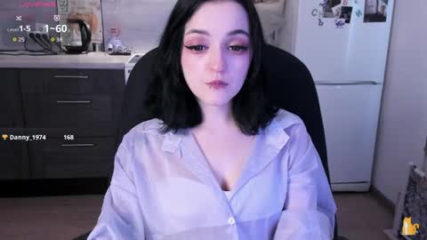 lina. online show from June 5, 4:13 pm