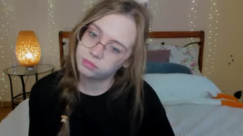 Miya online show from May 4, 1:31 am