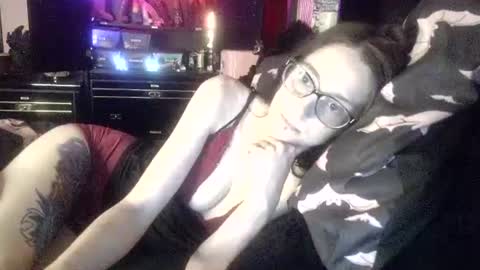 Mizz Bonez online show from June 20, 5:22 am