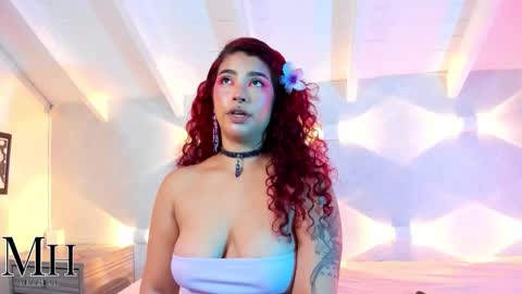 Snapshot of mizzhell_ chatting on September 29, 12:43 pm mizzhell_ online show from September 29, 12:43 pm