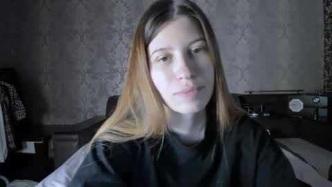 Lili online show from November 28, 11:13 am