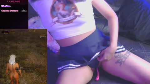 Snapshot of mmmmdarling chatting on September 12, 5:52 am minaDarling online show from September 12, 5:52 am