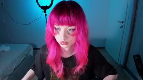 mnepohhh online show from August 4, 1:44 am