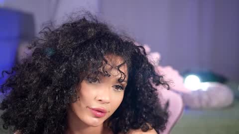 Snapshot of moan_4_you chatting on January 27, 10:06 pm Ruxxx online show from January 27, 10:06 pm