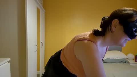 Mockingjay3001 online show from April 22, 4:26 pm