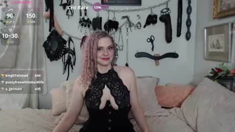 Snapshot of mohawkmischief chatting on September 23, 10:08 pm MohawkMischief online show from September 23, 10:08 pm