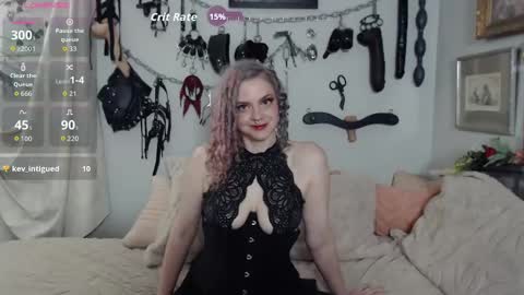 Snapshot of mohawkmischief chatting on September 11, 8:42 pm MohawkMischief online show from September 11, 8:42 pm