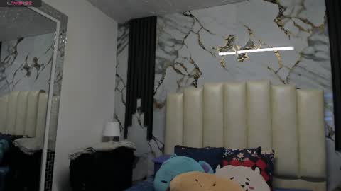 Hey Guys  Im Mollie online show from July 5, 12:11 pm