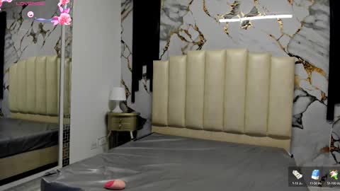 Hey Guys  Im Mollie online show from October 13, 12:30 pm