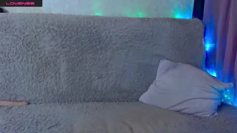 Molly1sex online show from March 7, 8:54 am