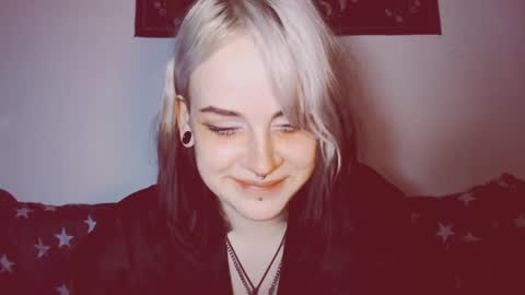 Molly Crow online show from February 27, 4:20 am