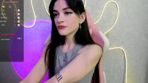 Molly - online show from May 1, 3:10 am