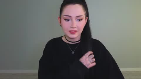 molly_millerr online show from July 7, 2:31 pm