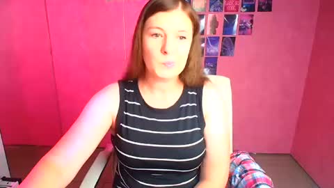 Molly online show from August 5, 11:38 am