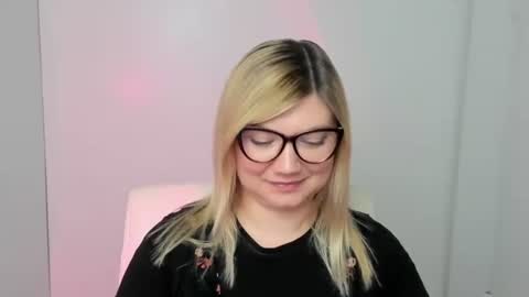 Molly online show from September 22, 12:03 pm