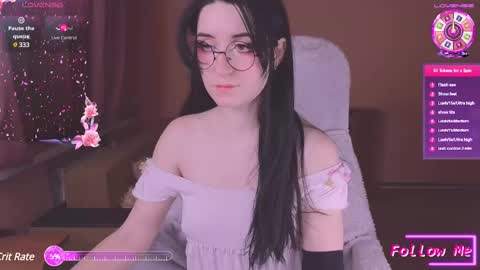 Snapshot of molly_phoenix chatting on February 17, 12:43 am Molly online show from February 17, 12:43 am