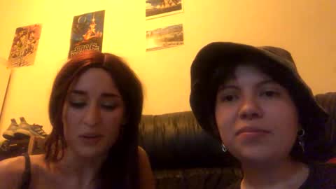 Molly Pop online show from January 3, 1:27 am