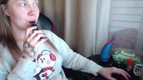 I have new photos come and see with love Molly online show from December 20, 9:57 am