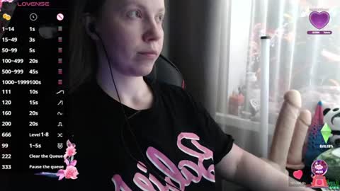 I have new photos come and see with love Molly online show from June 19, 10:19 am