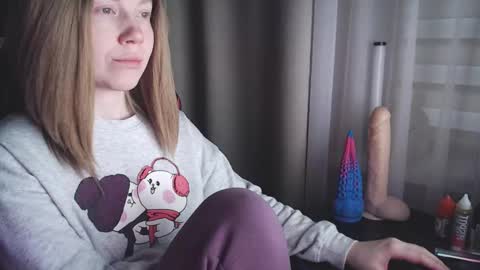 I have new photos come and see with love Molly online show from February 24, 3:09 pm