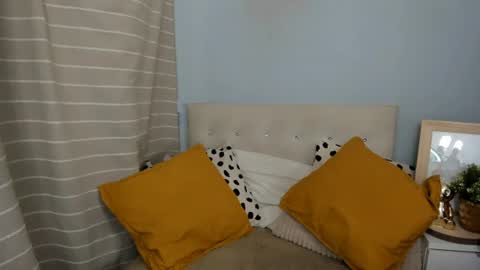 MollyCrazy online show from July 12, 6:36 am