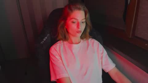 Snapshot of mollydangerous chatting on September 28, 5:51 pm Taisha online show from September 28, 5:51 pm