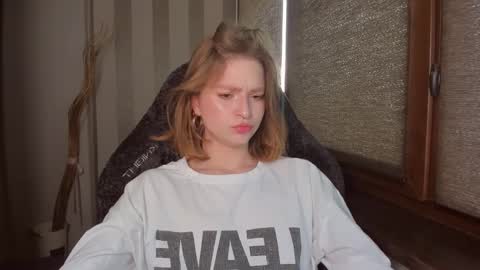 Snapshot of mollydangerous chatting on October 6, 1:17 pm Taisha online show from October 6, 1:17 pm